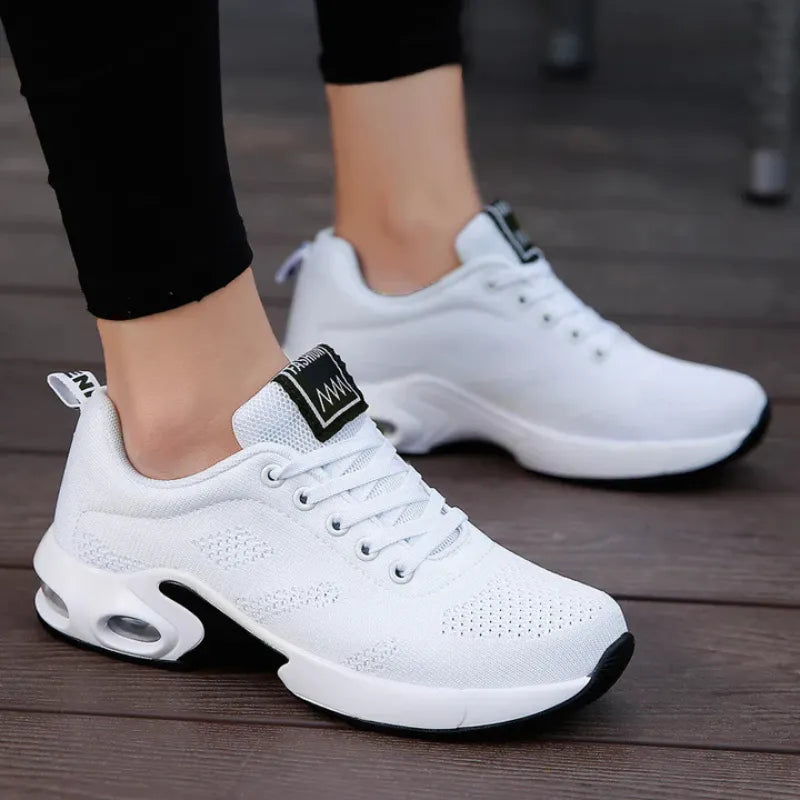Céleste Comfort Walk