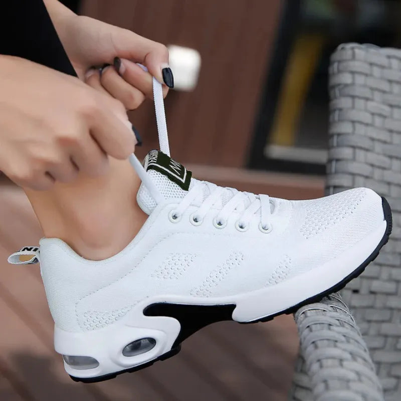 Céleste Comfort Walk